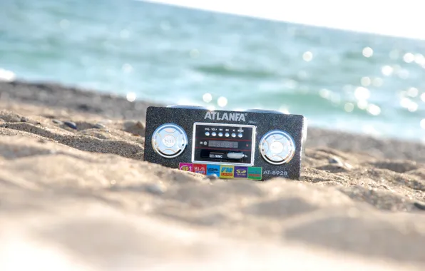 Картинка песок, море, музыка, радио, магнитола