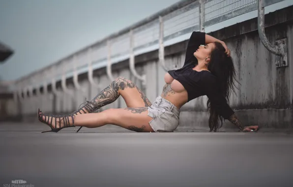 Blouse, bridge, model, tattoo, women, brunette, sitting, underboob