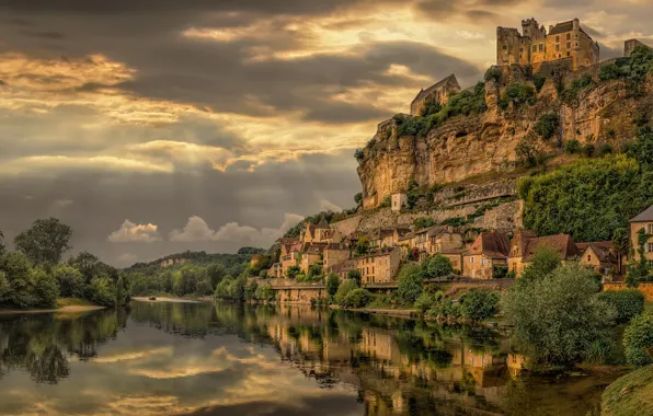 Картинка небо, пейзаж, тучи, природа, скала, река, замок, Франция