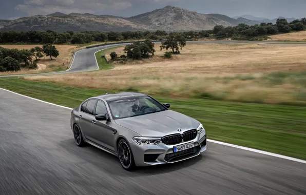 Картинка серый, движение, растительность, BMW, седан, трек, обочина, 4x4