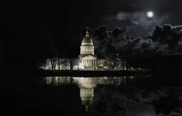 Картинка ночь, тучи, озеро, отражение, луна, West Virginia Architecture State Capital