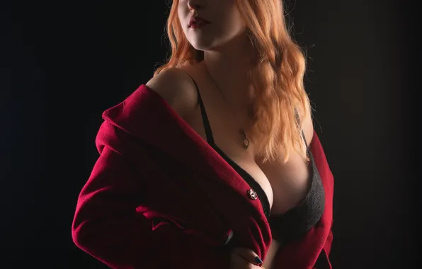 Грудь, секси, поза, лифчик, красотка, пальто, тёмный фон, Russe
