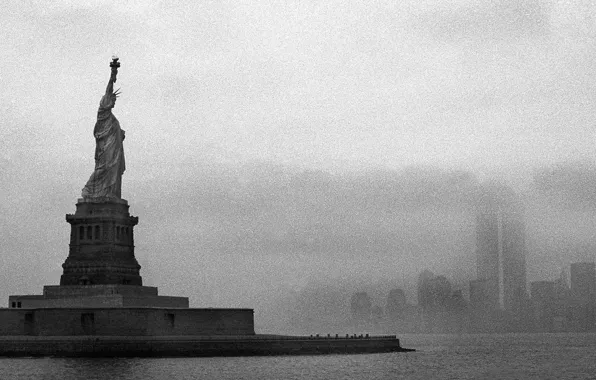 Картинка чёрно-белая, шум, статуя свободы, statue of liberty, noise, остров свободы