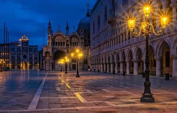 Картинка здания, дома, площадь, фонари, Италия, Венеция, архитектура, ночной город