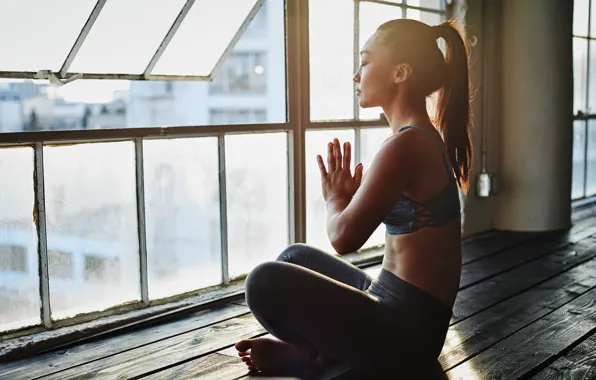 Pose, shadows, yoga