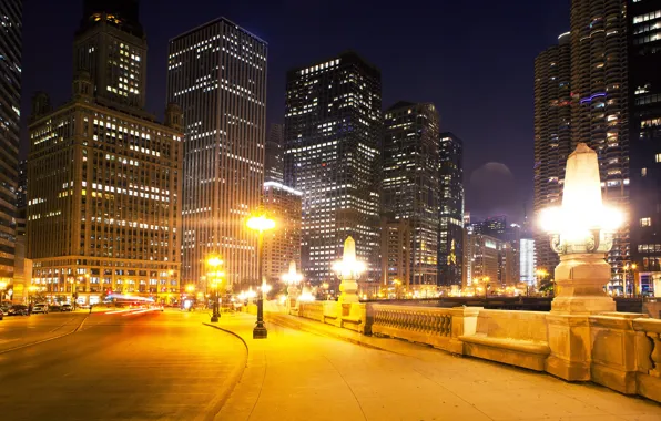 Картинка дорога, ночь, огни, улица, дома, небоскребы, Чикаго, фонари