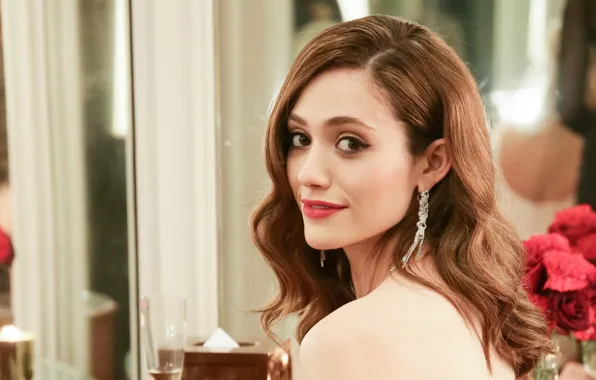 Цветы, улыбка, волосы, актриса, серёжки, Emmy Rossum, Эмми Россум