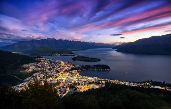 Картинка свет, горы, город, огни, Новая Зеландия, Куинстаун