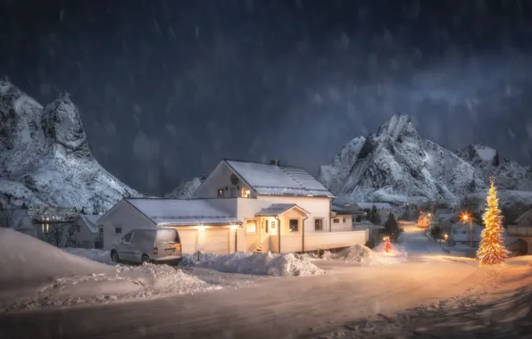 Лофотенские острова, горы, снег, зима, ёлка, дорога, Norway, дом