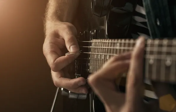 Guitar, hands, ropes
