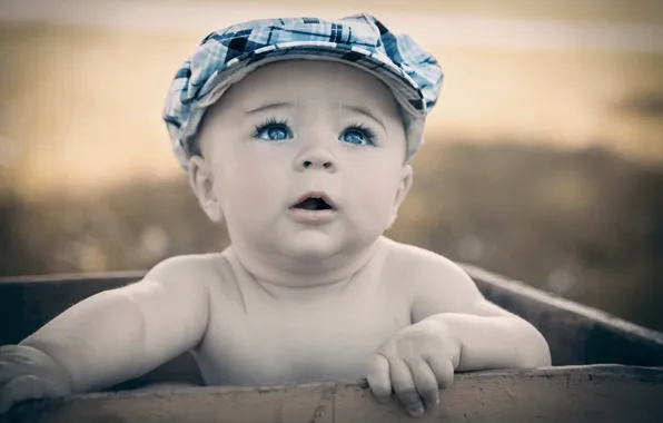 Картинка мальчик, малыш, кепка, голубые глаза