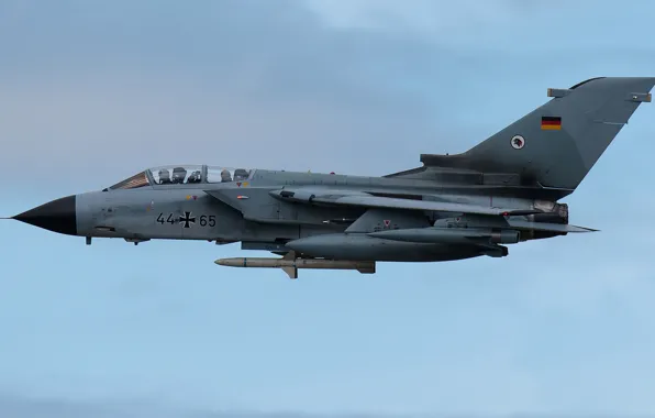 Пилот, Panavia Tornado ECR, Tornado, Panavia Tornado, ВВС Германии, Самолет РЕБ, ПТБ, AGM-88 HARM