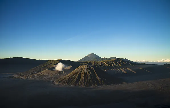 Небо, горы, дым, вулкан, горизонт, Индонезия, Ява, Bromo Tengger Semeru National Park