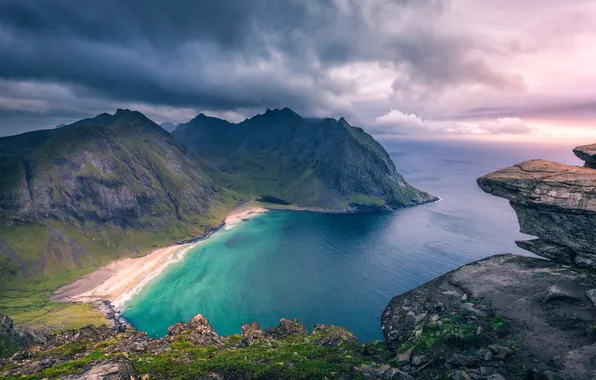 Картинка waves, storm, sea, landscape, nature, mountains, clouds, hills