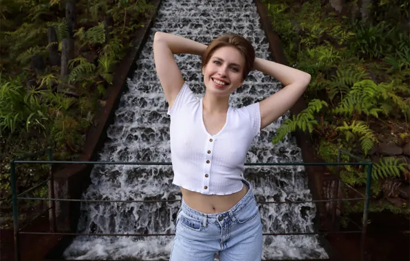 Model, waterfall, jeans, brunette, sexy woman, gorgeous, photoshoot, posing