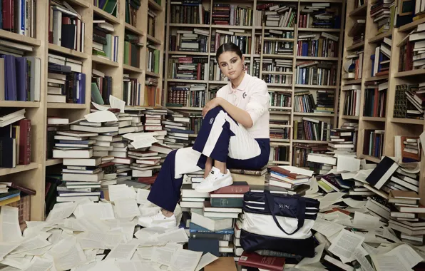 Взгляд, девушка, поза, книги, кеды, певица, сумка, Puma