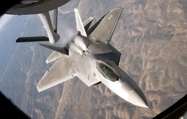 F-22 Raptor, KC-135, Holloman Air Force Base, Fueled up