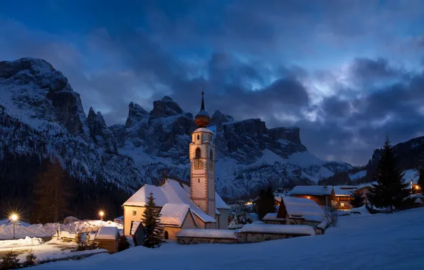Картинка зима, снег, пейзаж, горы, природа, дома, Италия, церковь