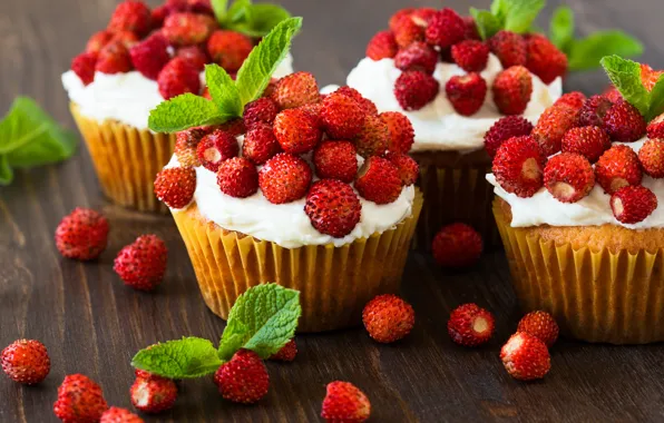 Картинка ягоды, земляника, пирожное, десерт, сладкое, sweet, cupcake, кекс