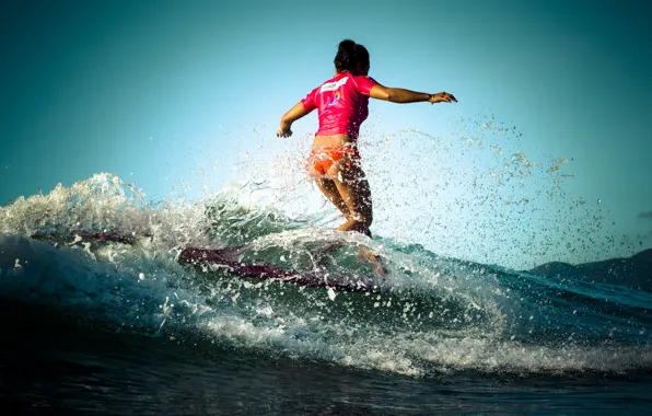 Картинка девушка, брызги, океан, волна, серфинг, доска, surfIng
