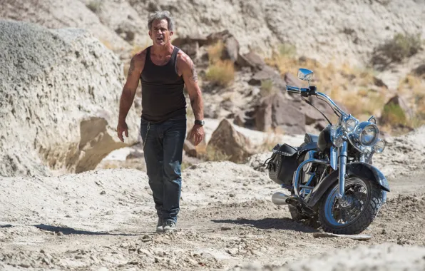 Пустыня, мотоцикл, байк, Mel Gibson, Мел Гибсон, Blood Father, Джон Линк, Кровный отец