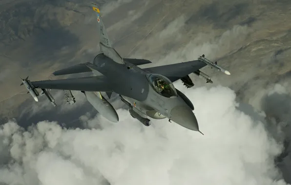 Картинка облака, истребитель, полёт, F-16, Fighting Falcon, «Файтинг Фалкон»