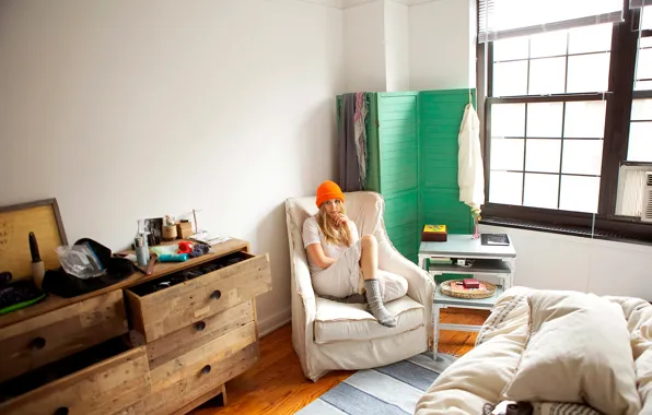 Картинка комната, дома, фотосессия, Elizabeth Olsen, 5-Minutes With Franny