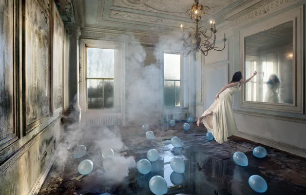 Девушка, комната, шары