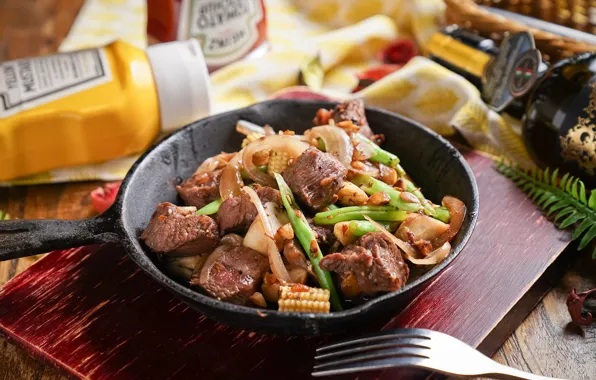 Зелень, еда, мясное блюдо