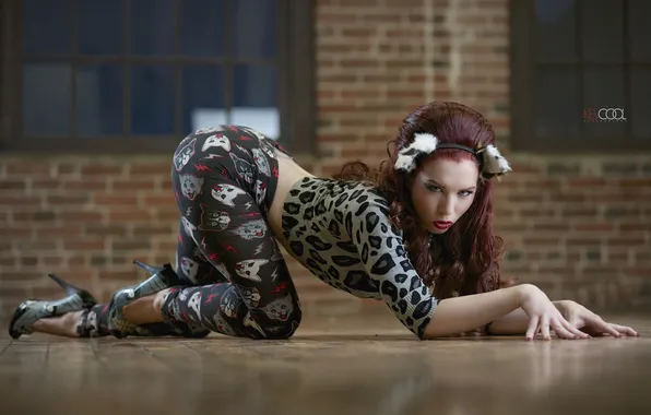 Девушка, поза, Ludella Hahn