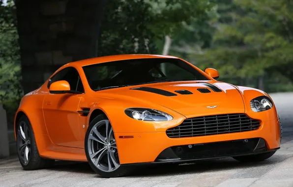 Картинка Aston Martin, Vantage, V12, orange