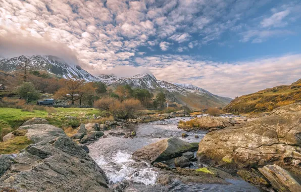 Картинка облака, пейзаж, горы, река, камни, долина, Уэльс, Огвен