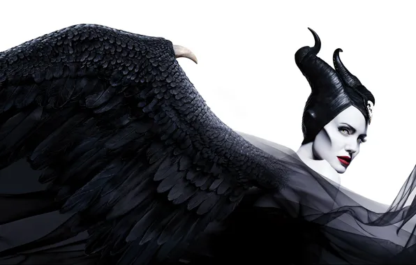 Крылья, белый фон, рога, Малефисента, Maleficent: Mistress of Evil, Малефисента: Владычица тьмы