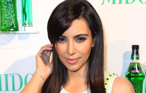 Взгляд, модель, брюнетка, Kim Kardashian