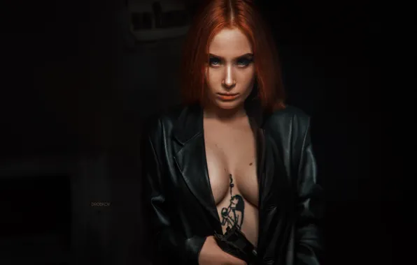 Грудь, взгляд, пистолет, волосы, Девушка, тату, плечи, Эльвира Позднышева