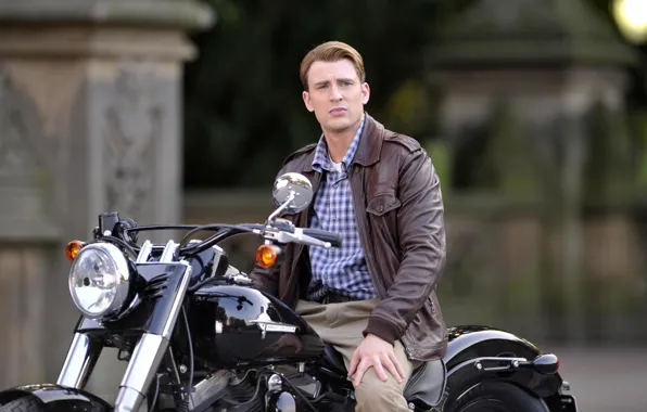 Картинка взгляд, фон, мотоцикл, мужчина, актёр, Капитан Америка, Captain America, Harley-Davidson