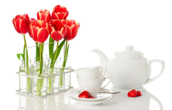 Картинка цветы, чайник, конфеты, чашки, сердечки, тюльпаны, ложки