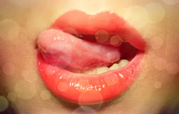 поцелуй с языком гиф