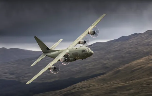 Gr4, military aviation, c-130, low flying
