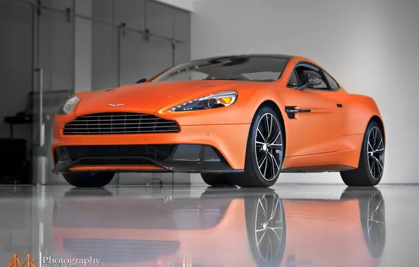 Картинка 2012, aston martin, orange, vanquish