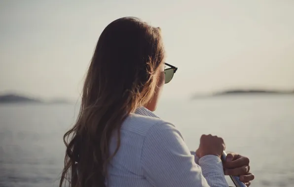 Лето, девушка, очки