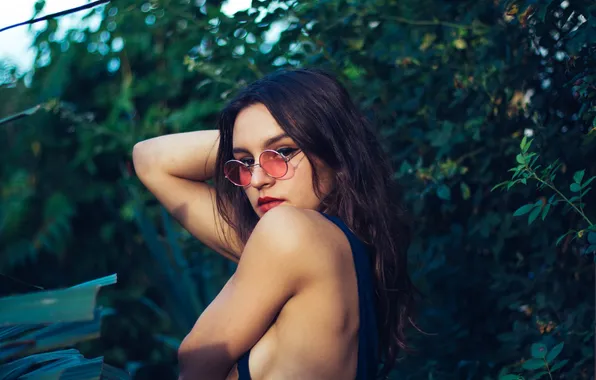 Long hair, blue, brunette, glasses, sunlight, black hair, sunglasses, red lipstick