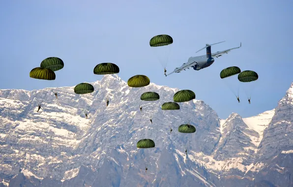Картинка горы, самолет, десант, парашютисты