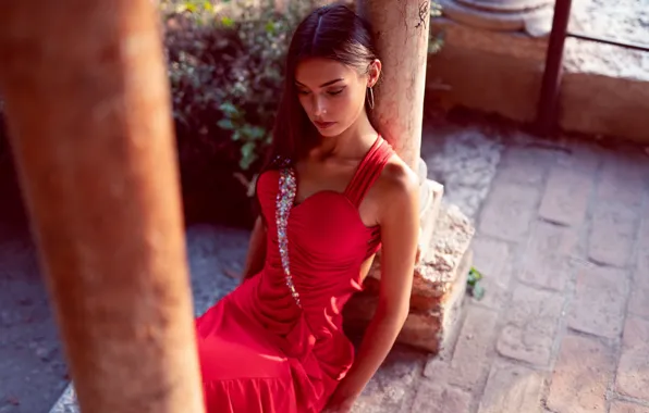 Девушка, поза, колонны, красное платье, Marco Squassina, Elisa Moscatelli