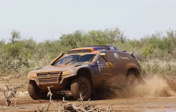 Картинка Volkswagen, грязь, кусты, дакар, RaceTouareg 3