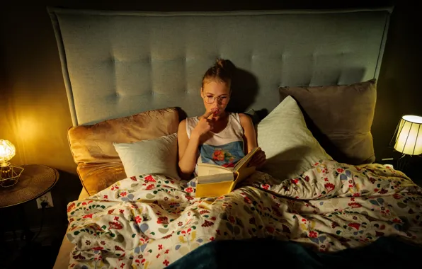 Model, awesome, brunette, glasses, bedroom, reading, gorgeous, photoshoot