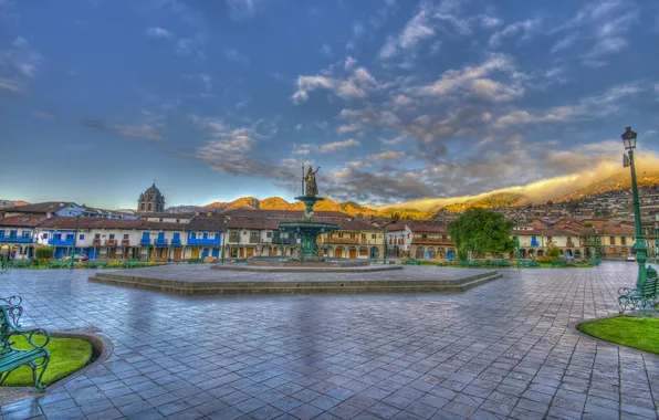 Картинка небо, облака, горы, площадь, фонтан, Перу, Куско