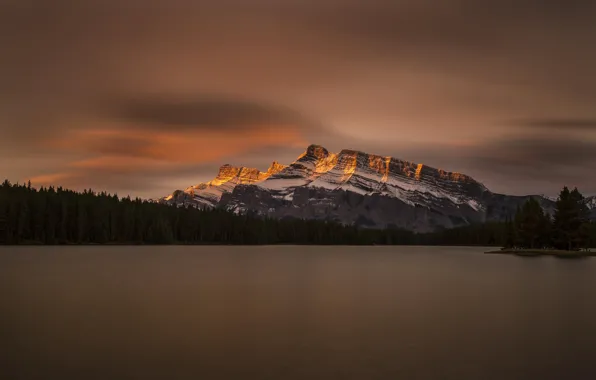 Картинка лес, небо, облака, отражения, горы, озеро, Канада, Национальный парк Банф