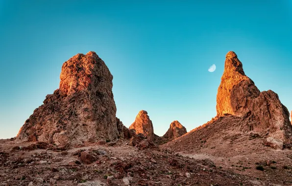 Картинка небо, природа, скалы, луна, пустыня, Калифорния, США, Trona pinnacles