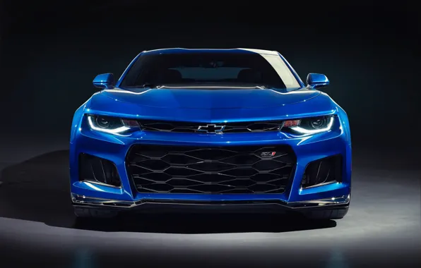 Chevrolet, Синяя, Camaro, Чёрный фон, ZL1, Спереди, Вид спереди, 2019